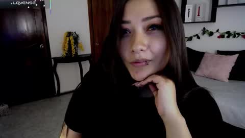 Mia zoe online show from November 7, 9:39 pm