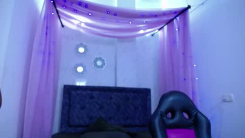  MIA online show from September 25, 1:40 pm