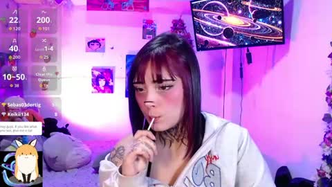 Mia online show from July 25, 7:17 am