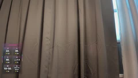 mia_corner online show from February 9, 10:01 pm