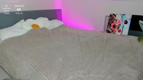 Mia online show from November 5, 2:46 am