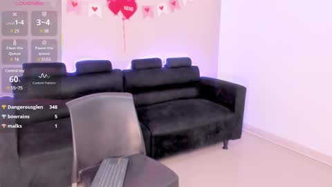 Snapshot of mia_gothzx chatting on March 1, 3:05 pm Mia online show from March 1, 3:05 pm