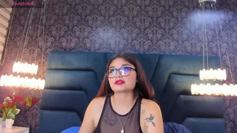 Mia Grey online show from April 5, 4:53 am