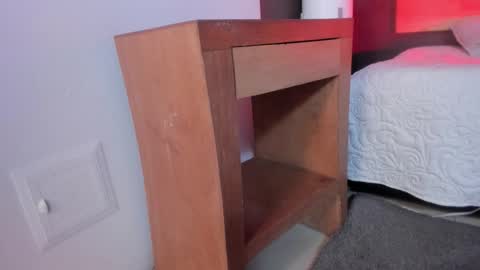 Val  online show from October 1, 11:42 am