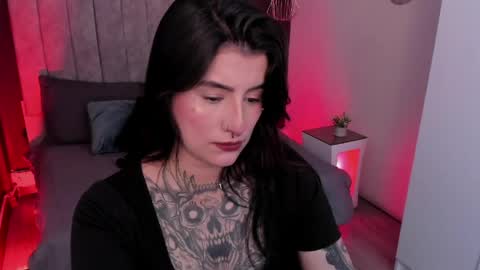 Val  online show from April 3, 8:38 pm