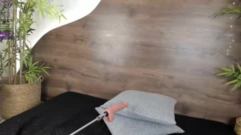 mia_lacy online show from November 14, 7:38 pm