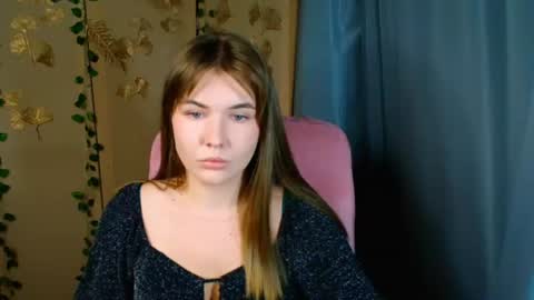 mia_lemm online show from July 14, 7:13 am