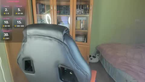 mia_lores online show from April 29, 1:16 pm