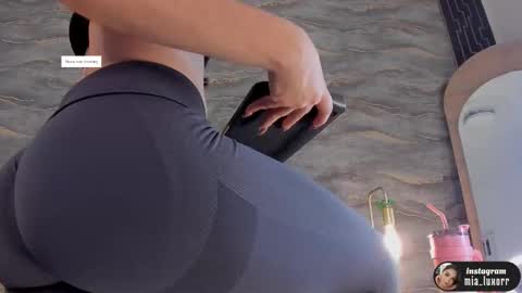 mia_luxor online show from March 14, 11:47 am