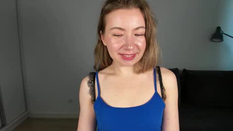 Mia online show from January 18, 2:37 pm