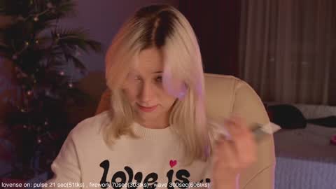 mia_milagros online show from September 29, 11:15 pm