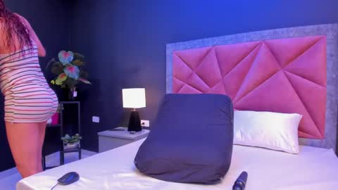 MIA  online show from April 21, 7:10 pm