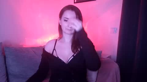 Mia online show from March 30, 10:32 pm