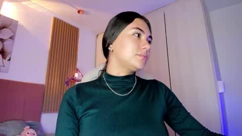 Mia Nevaeh - follow me online show from March 15, 9:07 pm