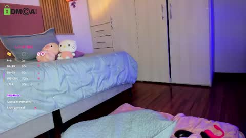 Mia Nevaeh - follow me online show from June 12, 8:52 pm