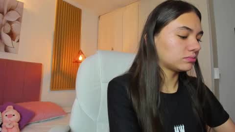 Mia Nevaeh - follow me online show from March 11, 8:42 pm