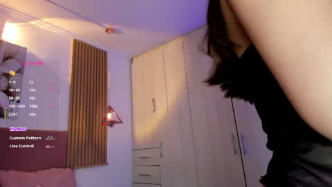 Mia Nevaeh - follow me online show from July 12, 8:45 pm