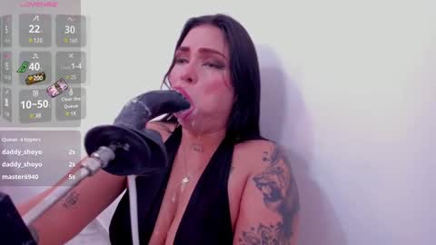 Snapshot of mia_novoa_2 chatting on March 5, 9:04 pm mia novoa online show from March 5, 9:04 pm