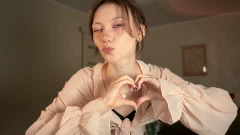 Mia Pimmy online show from July 18, 4:36 am