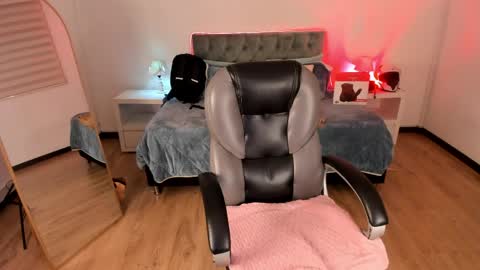  MIA  online show from April 22, 3:46 am