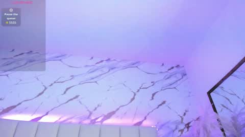 mia_serena_ online show from March 3, 9:00 pm