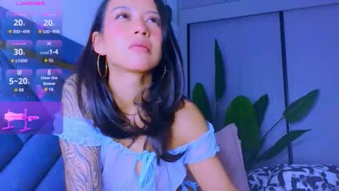 Mia online show from March 13, 3:59 pm