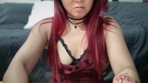 Mia online show from November 25, 6:07 pm