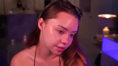 VixenMia online show from November 11, 4:03 am