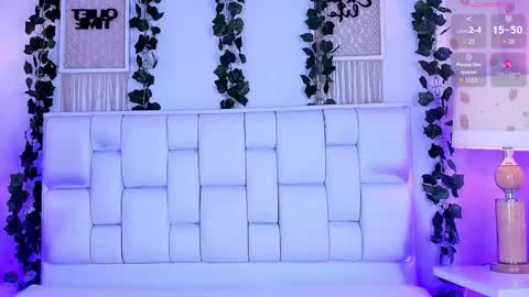 Mia online show from March 3, 11:28 am