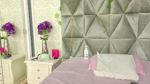 MIIA online show from April 18, 1:13 pm