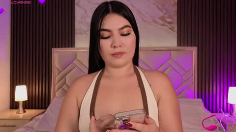 Miaa Farrel online show from April 20, 6:55 pm