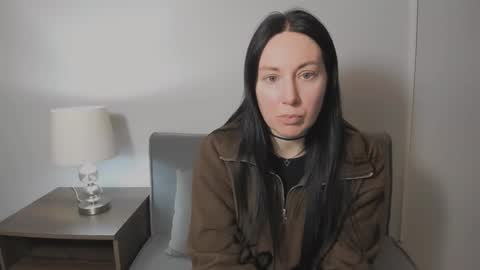 Mia online show from February 13, 4:10 pm