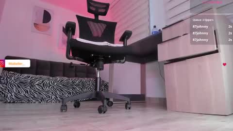 Mia Belier  online show from June 8, 9:27 pm