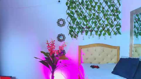 miabunny___ online show from February 20, 6:19 am