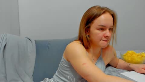 Mia online show from January 13, 12:45 pm