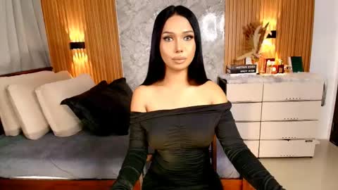 miafuckingwill online show from April 24, 10:28 am