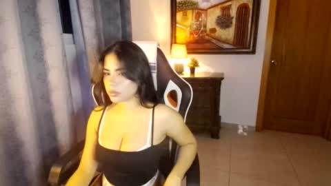 miafunny5 online show from September 12, 5:42 am