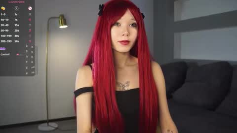 Mia online show from September 16, 9:01 am