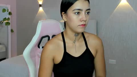 Mia Gomez online show from March 4, 12:33 pm