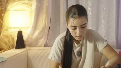 Mia Gomez online show from June 10, 2:33 am