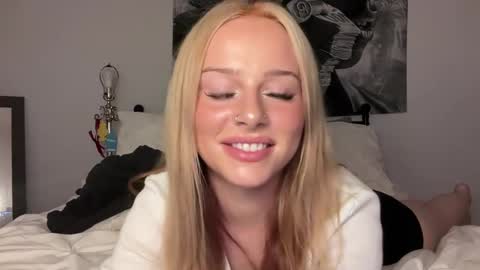 Mia Harper online show from February 27, 12:57 am