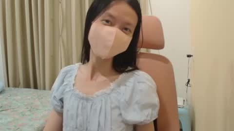 miahchan68 online show from February 25, 1:15 pm