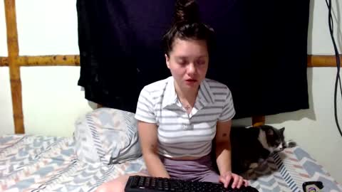 Mia  Sam online show from December 16, 4:35 pm