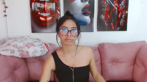 miahotcs online show from April 24, 3:14 pm