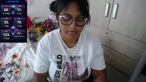miajoseph_ online show from February 12, 6:51 pm