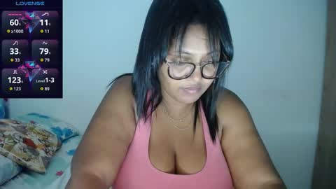 miajoseph_ online show from October 25, 4:02 am