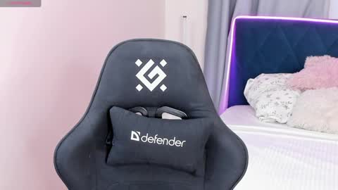 miakimiko online show from April 18, 2:13 am