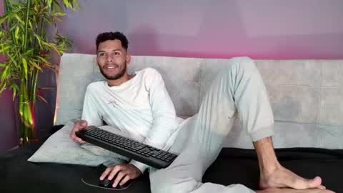 Mia online show from November 23, 7:12 pm