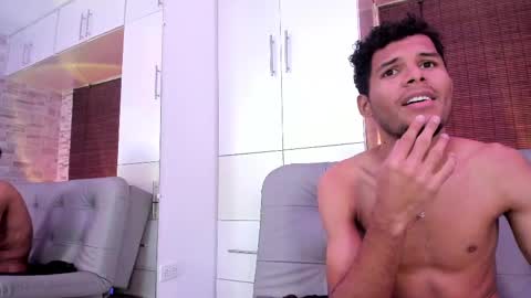 Mia online show from March 1, 10:21 pm