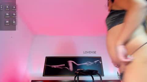 Mia  online show from November 29, 9:11 pm